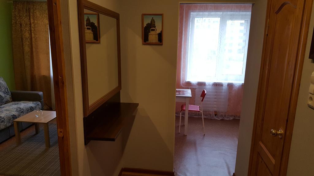 Apartment Grinn 45 On Kommunalnaya Pskov Dış mekan fotoğraf